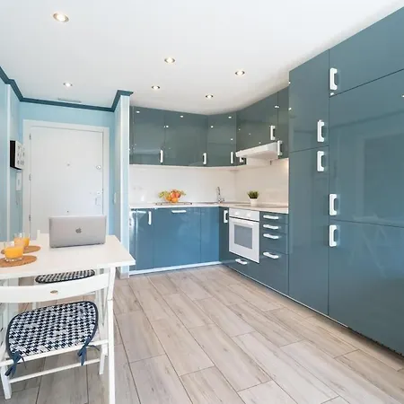 Salou-cordoba-center-pool-2bed-portavntura-aa-wifi16 *